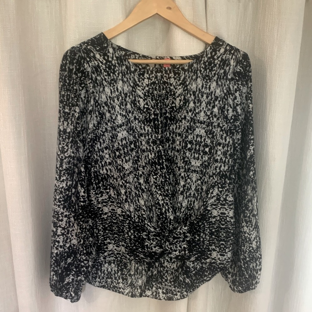 Medium- eight sixty blouse with knot detail